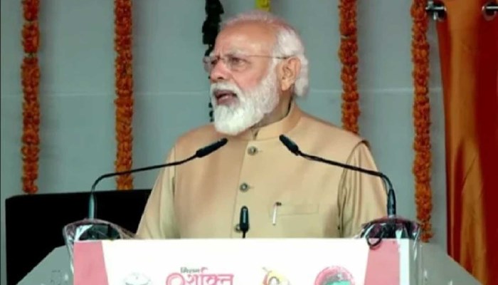 पीएम मोदी आज प्रयागराज में बोले, 'शादी की उम्र 21 करने पर किसे तकलीफ हो रही है?'